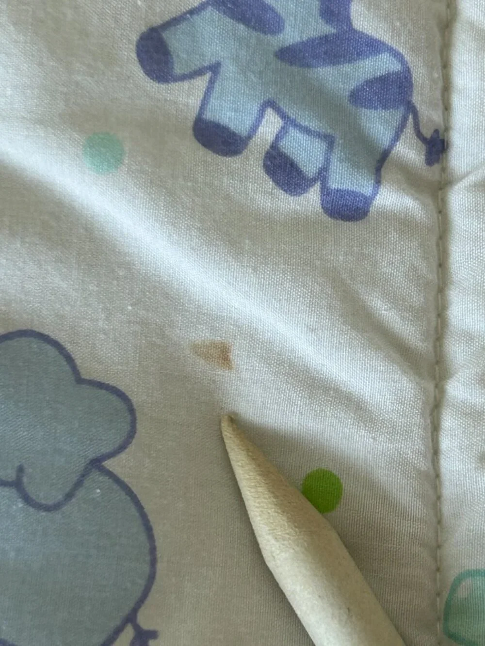 Small Wonders Quilt with Skirt Safari Zoo Animals Crib Baby Blanket 42x30 Inch